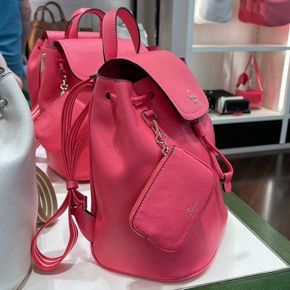 Kate Spade Rosie Medium Flap Backpack
K8714 pebbled leather Pink Pepper
NWT - Picture 5 of 16